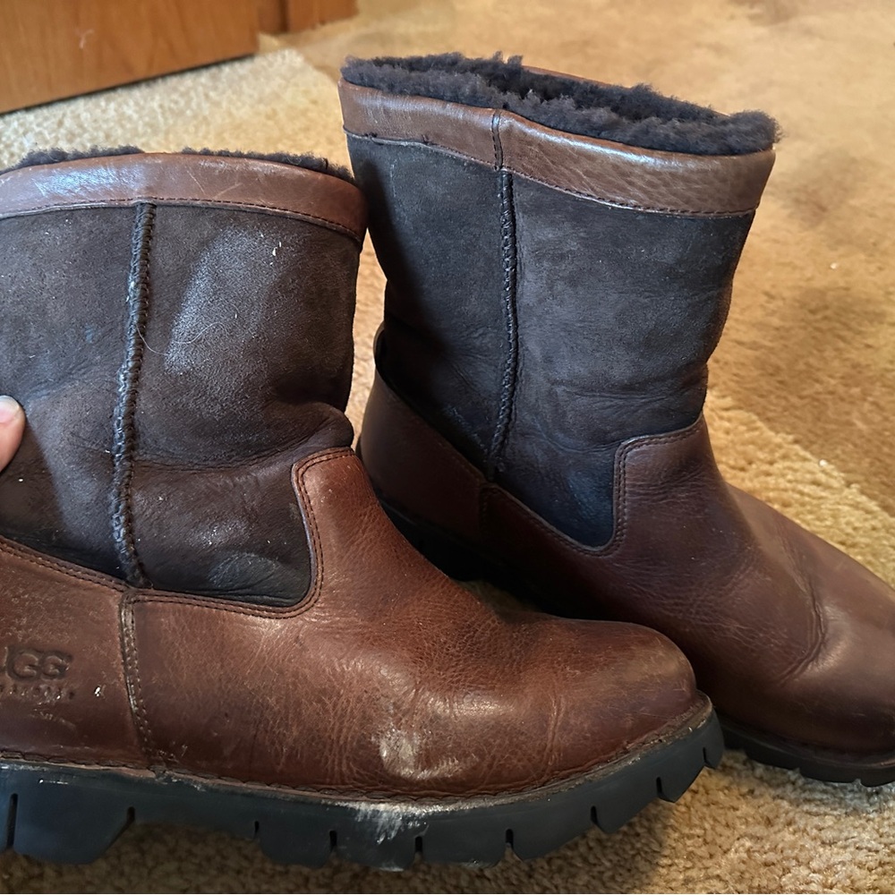 UGG Two-Tone Leather MENS Boots